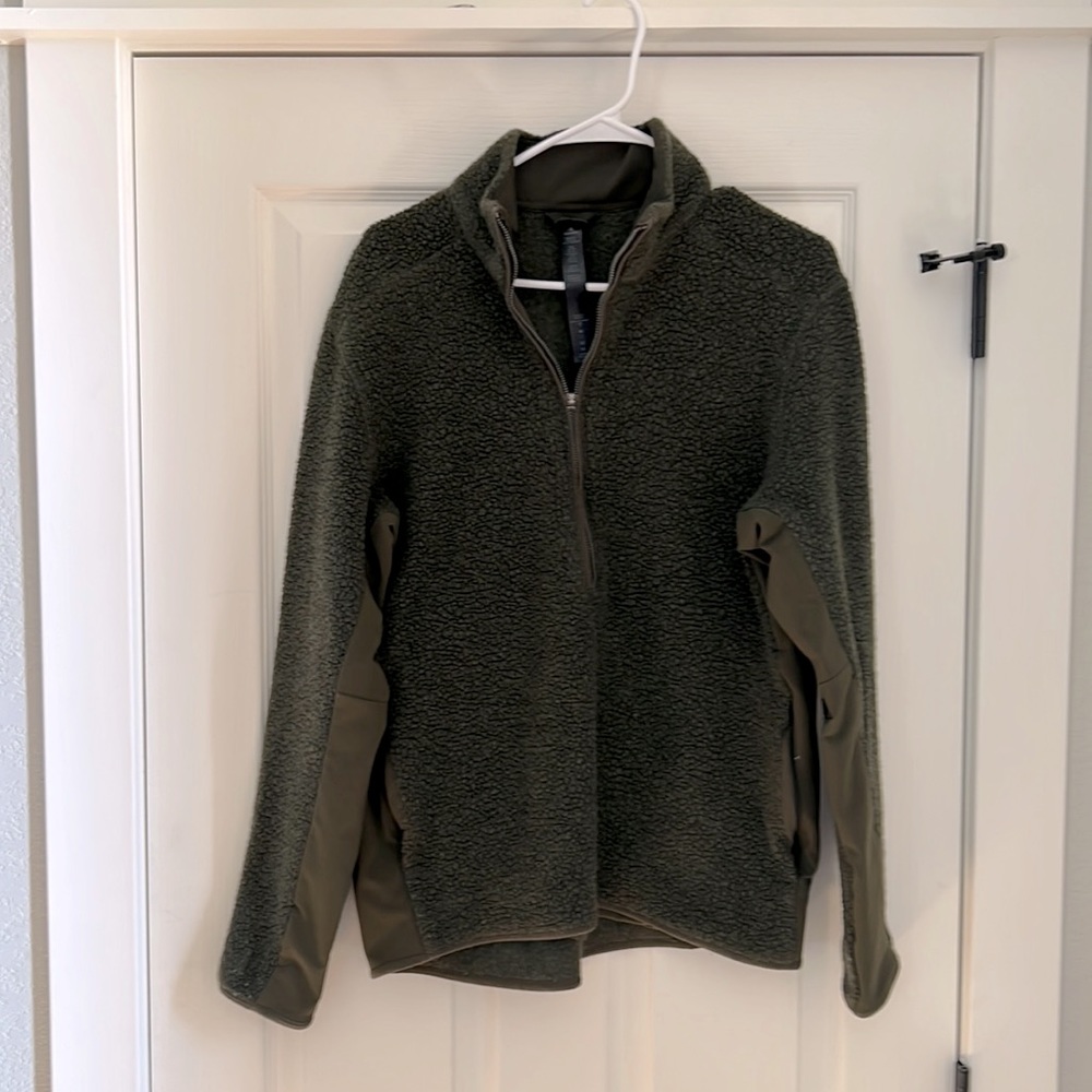 Lululemon quarter zip, sherpa, dark green